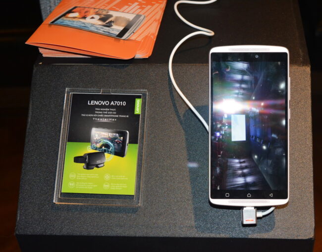 160303-lenono-launch-a 7010-theatermax-sg-20_resize