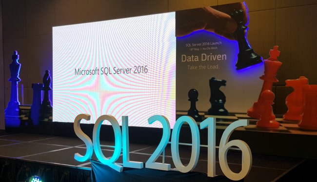 160518-microsoft-sql-server-2016-launch-08_resize