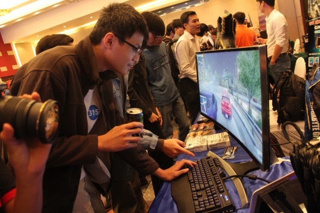 151114-gigabyte-intel enthusiast day-hanoi-04_resize