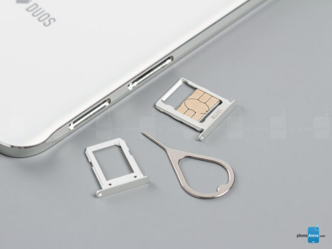 Samsung-Galaxy-A8-trays