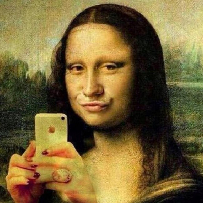 selfie-mona
