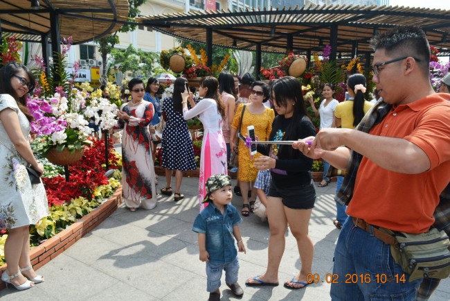 160209-tetbinhthan-duonghoa-nguyenhue-079_resize