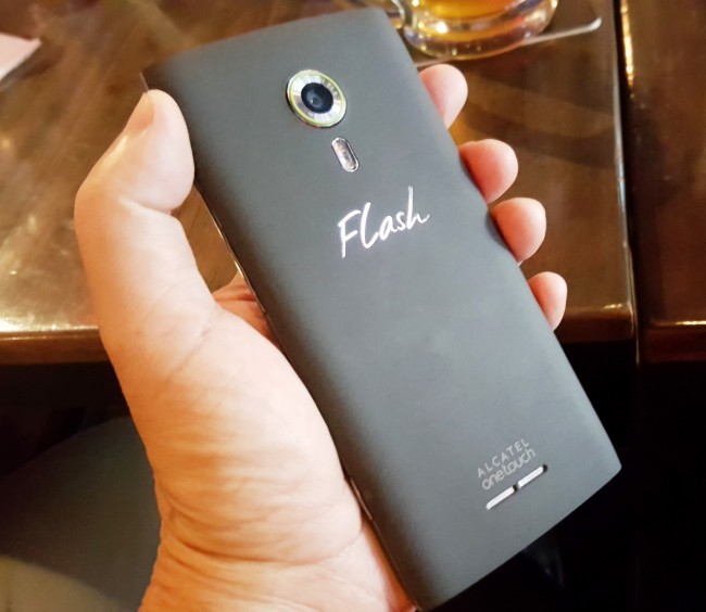 160225-acarel-flash2-ssn5-01_resize