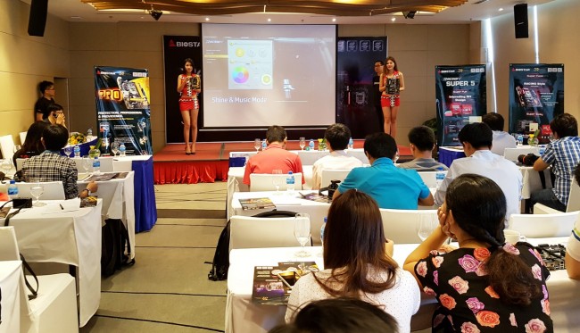 160315-biostar-game-motherboard-launch-sss7e-16_resize
