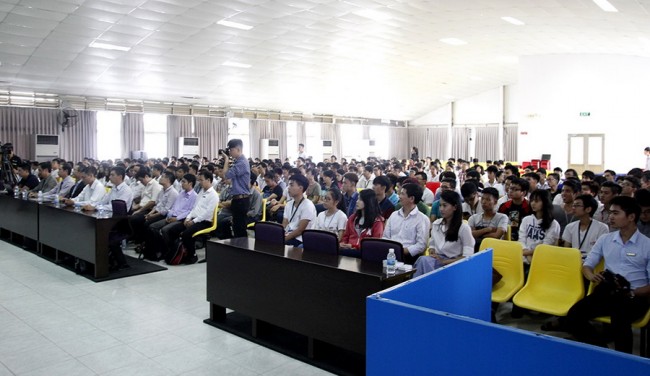 160408-hca-roadshow-dh-tonducthang-02_resize