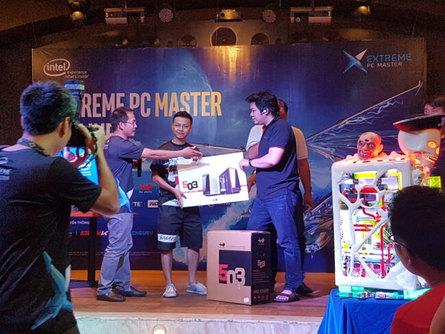 160423-intel-extreme-pc-105_resize