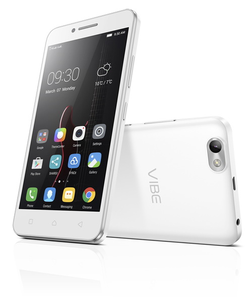 Angus 3_White_Hero_03