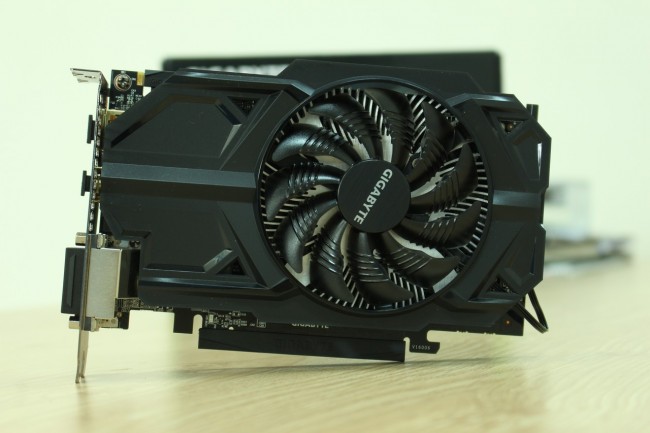 gigabyte-graphics-n950d5-2