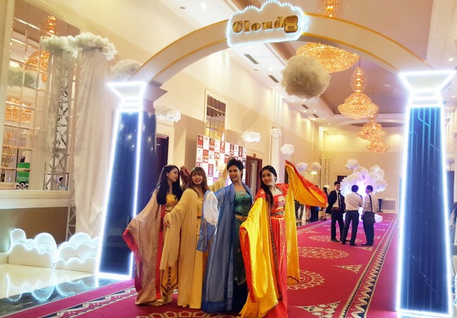 160616-cloud8-night-ssn5-09_resize