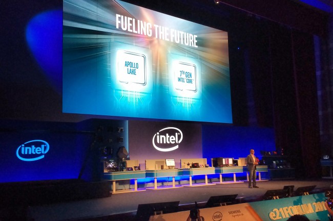 intel-computex-taipei-2016-02