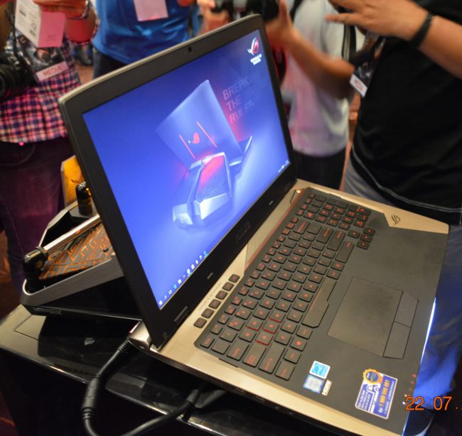160722-asus-rog-gx700-laptop-49_resize