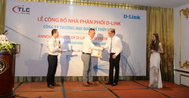 160728-dlink-thuylinh_resize