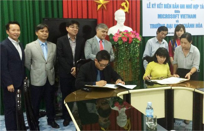 160905-microsoft-daihoc-khanhhoa-1