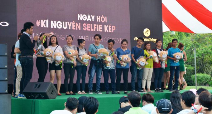 Oppo Việt Nam tổ chức Ngày hội Kỷ nguyên selfie kép trải nghiệm smartphone F3 Plus
