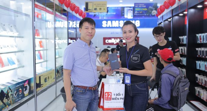 Samsung Galaxy Note8 tạo kỷ lục mới về doanh số dòng sản phẩm cao cấp trong ngày mở bán ở Việt Nam