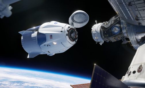 Tàu không gian Crew Dragon đã cập Trạm Không gian ISS