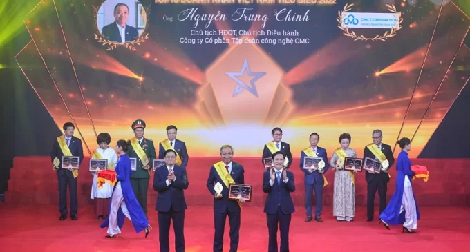 Chủ tịch Tập đoàn CMC được trao tặng danh hiệu “Top 10 Doanh nhân Việt Nam Tiêu biểu 2022”